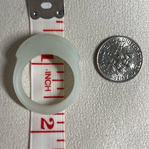 Genuine White Jade Vintage Ring - Picture 8 of 9